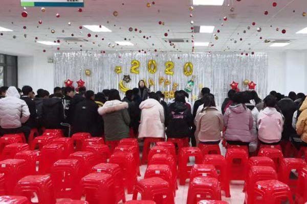 江苏9299彩集团涂装开展庆元旦迎新年活动
